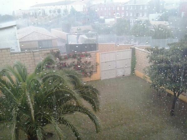 garbitu's tweet photo. ¿Es normal este tiempo? Juuuuuuuu :( http://t.co/S4ncPfgBcR