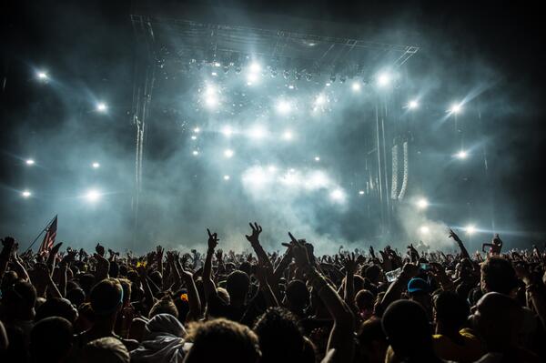 ElectricZooNY's tweet photo. Let the stage light the way home... is it Labor Day yet? #EZOO6 http://t.co/Kjm2MVd2WV