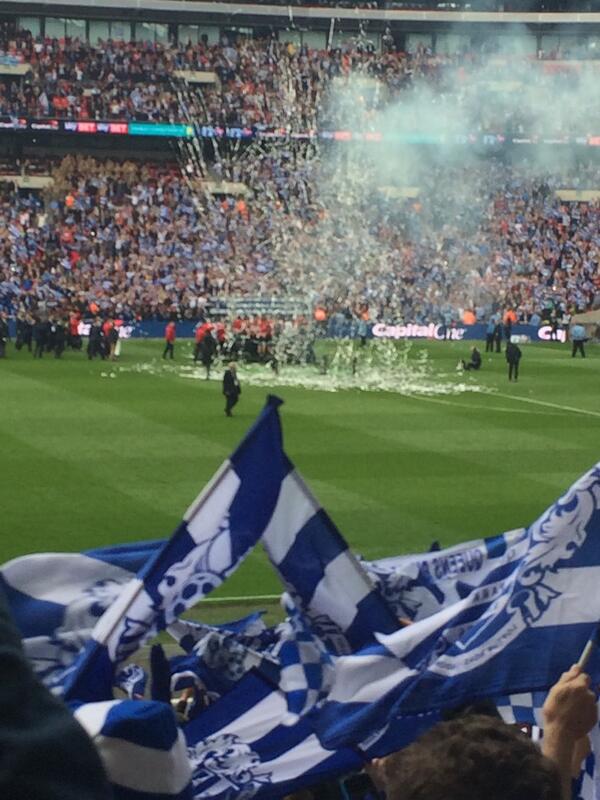 jamiereuben's tweet photo. Congratulations @Amit_Bhatia99 @tonyfernandes #victory http://t.co/bfvE8xwWdr
