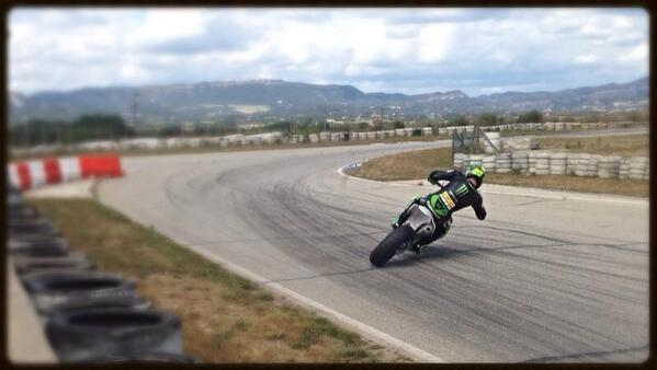 What a SM day! Just enjoying a little bit... Jeje #BigSlide #Yamaha #Dainese #Supermotard #MonsterEnergy ✊✊🙈 #Braaaap