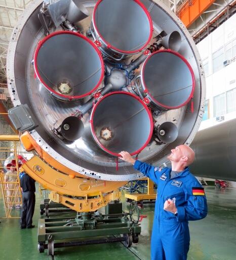 This baby's task is to finish the job &amp; catapult us into orbit with a ~4 g acceleration (3rd stage).