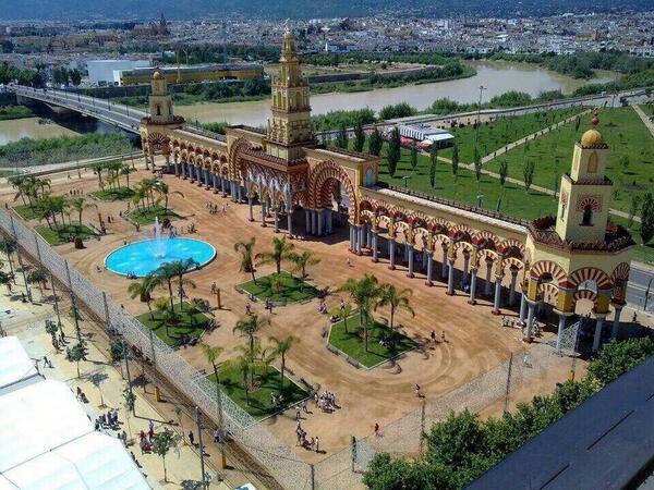 _Paisajes_'s tweet photo. Feria de Córdoba 2014, una de las mejores feria de Andalucía con diferencia. #Mayo #Feria http://t.co/9yhQZnuBiS