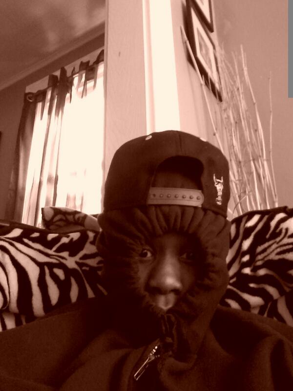 Calmore1 tweet picture