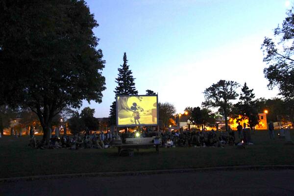 FriendsoftheCemetery tweet media