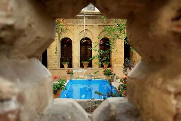 MustSeeinIran's tweet photo. RT @FahimePharmacy: #IRAN #MustSeeIran http://t.co/KeVUv4z18e