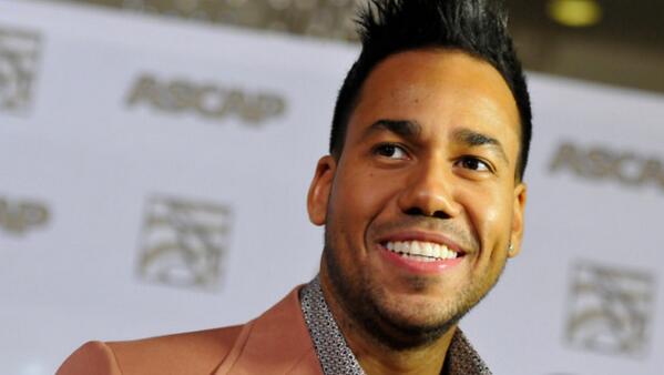 fignacioms's tweet photo. “@T13: [LO+VISTO] Romeo Santos actuará en “Rápido y Furioso 7”.  http://t.co/zaAPA9xF4U http://t.co/HH75jdzcjf” mira!!! @DominiqueYaksic