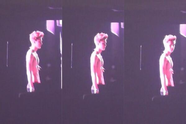 EXOCASTLE's tweet photo. [PIC] 140524 #LOSTPLANETinSEOUL - Shirtless Sehun *.* |cr: owner http://t.co/cUD3fyExaL