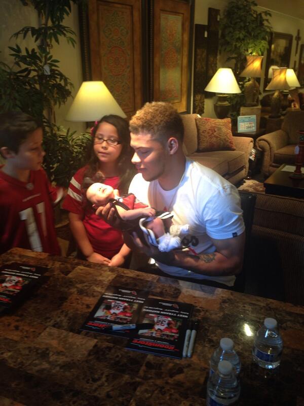 TheSocietyLLC's tweet image. At the @AZRoomStore Paradise Valley with @Mathieu_Era . We will be here until 12pm! #ESSlife