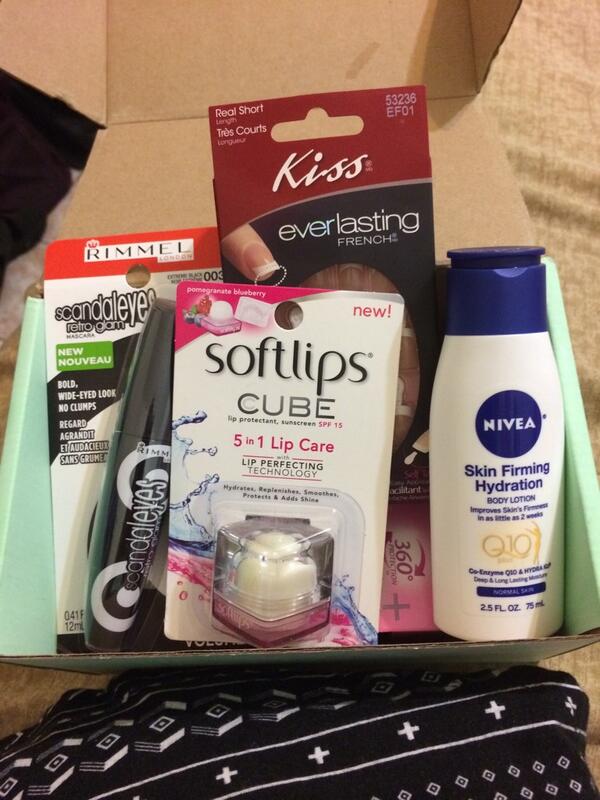 dylanlf's tweet image. Got this complimentary #SpringVoxBox in the mail today!