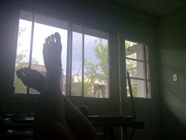 MistressMisty90's tweet photo. Looks like a storm's a-brewin', gang! #footfetish #feetfetish #stormclouds #shadowfeet http://t.co/FVqLSbfHEJ