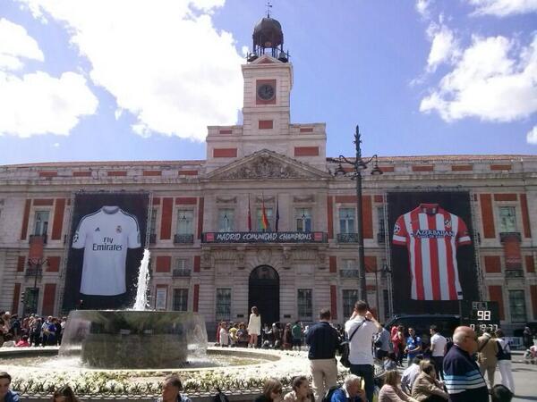 MadridSelfie's tweet photo. Suerte a los dos equipos y que gane el mejor!!!! #MadridCapitalDelFutbol http://t.co/IFb4aGXSPT