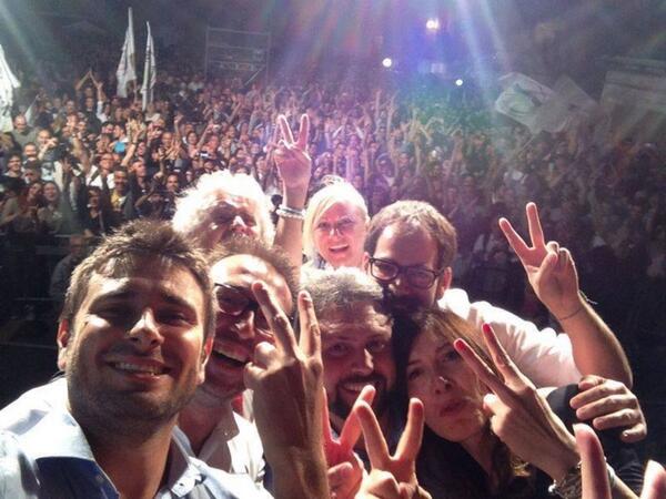 Valnao's tweet photo. Io li voto, sono del #M5S somigliano agli altri, cittadini, giovani ed onesti, gli altri siamo noi. #vinciamonoi http://t.co/17DpgfsjTK