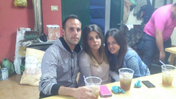 15_inma's tweet photo. "@marialeivajorda: "@sevi_huesa: Mojiteo con @marialeivajorda y @15_inma http://t.co/5YufxH2WVV""