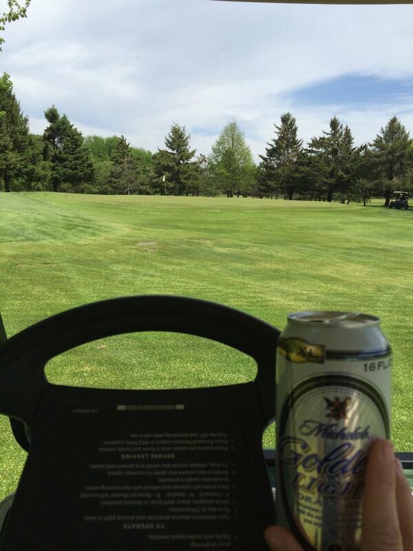 lklass13's tweet photo. A beautiful day for 18! #beer #golf #sunshine http://t.co/i176l6o4kI
