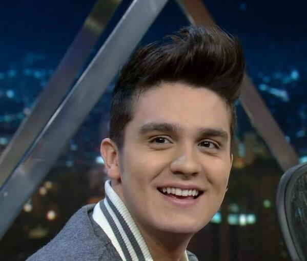 throughlr's tweet image. ESSE SORRISO 😻😻😻