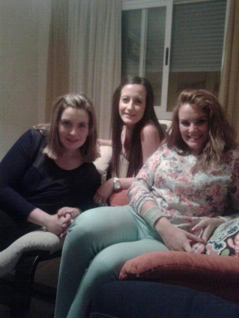 Lore_1211's tweet photo. Menudas futboleras!!! http://t.co/f1ddMEr7U9