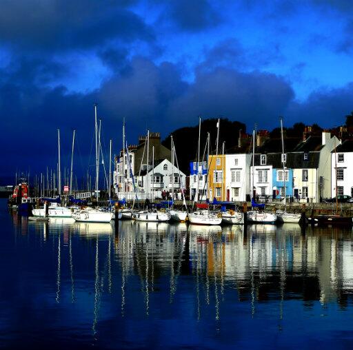 “<a href="/JurassicAgent/">Tymn</a>: Do we <a href="/LoveWeymouth/">Love Weymouth</a> harbour? so, WE ... are One! ” Fabulous pic !