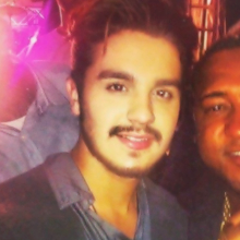 throughlr's tweet image. talvez eu te ame um pouco 👯