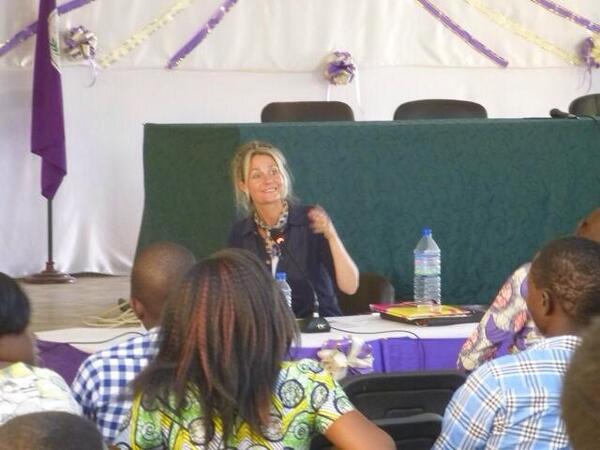 @ universiteit Togo 3 uur college #RijkZakendoen gegeven in het Frans... Superleuk!! 59 super gemotiveerde Afrikanen