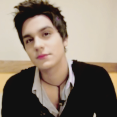 throughlr's tweet image. enticing✋