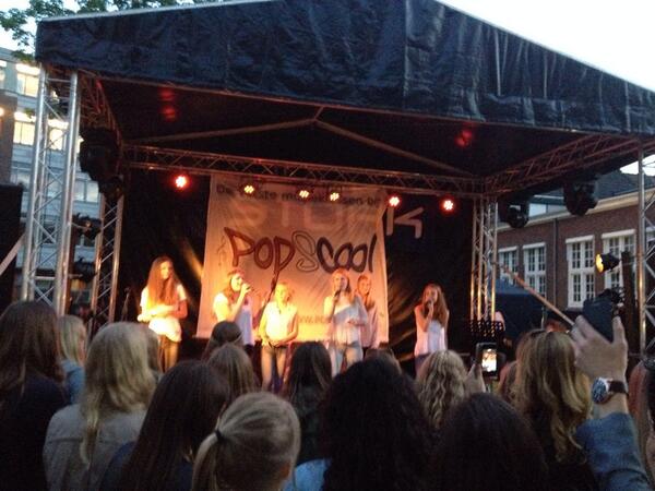 PopScoolHengelo's tweet photo. Wat een ontzettend leuke avond! Prachtig weer, geweldige optredens en wat een plezier straalt er vanaf! Genieten! http://t.co/BltFducMSj