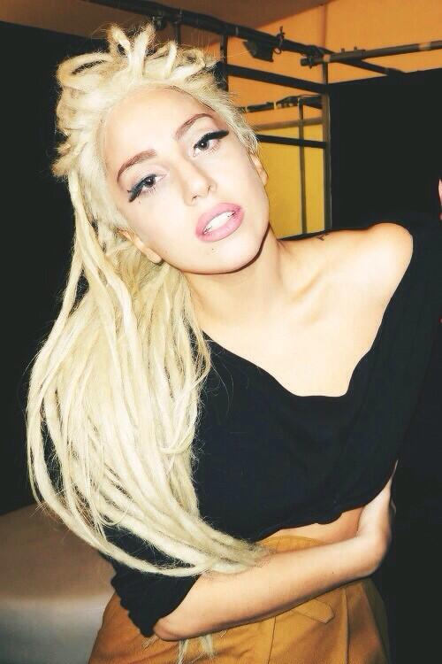PostBadCeleb_'s tweet photo. Lady Gaga. http://t.co/QlLSCIEoQH