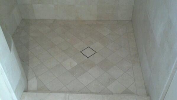 acetile's tweet image. Shower floor. Alamo
