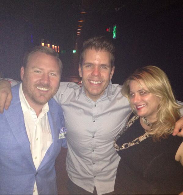 To a memorable dining experience, lobsters included! :-) <a href="/RoseRabbitLie/">Rose. Rabbit. Lie.</a> <a href="/Cosmopolitan_LV/">The Cosmopolitan</a> <a href="/PerezHilton/">Perez Hilton</a> <a href="/RobertWeakley/">Robert Weakley</a>