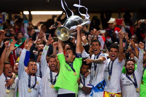 La décima copa de europa: hilo de fotos, celebraciones, gifs y demás ... BobshIGIAAAWq6e