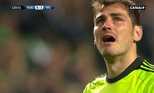 Madridismo_Zone's tweet photo. "Muchos podrán pisar el camino, pero muy pocos podrán dejar huellas." http://t.co/NsVXaJL2OB