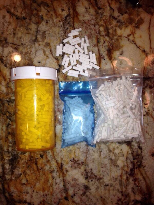 IBleedAcid's tweet photo. It's not that serious
“@godsfuckboy: I would murder someone for deeeZ

“@IBleedAcid: Bars for days http://t.co/fzBiFHwnce””