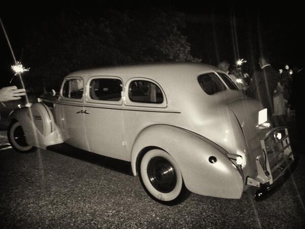 net00zero's tweet image. #laurenandjoshgettinghitched