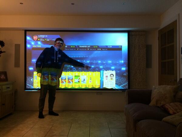 wroetoshaw tweet picture