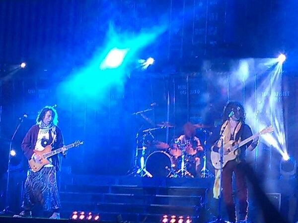 SOS queremos,increíbles anoche