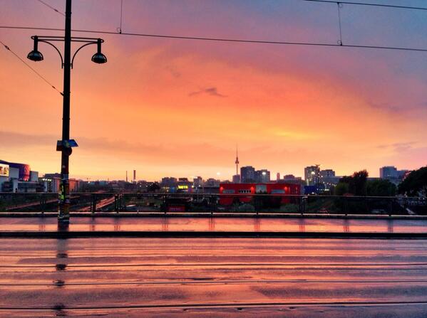 sethneuron's tweet image. warschauer brücke