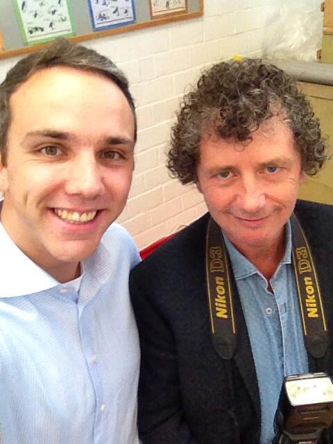 tomvdkendelaere's tweet image. Met @wbroes aanschuiven aan het stemlokaal! #ep2014 #stemjong #stemcdenv