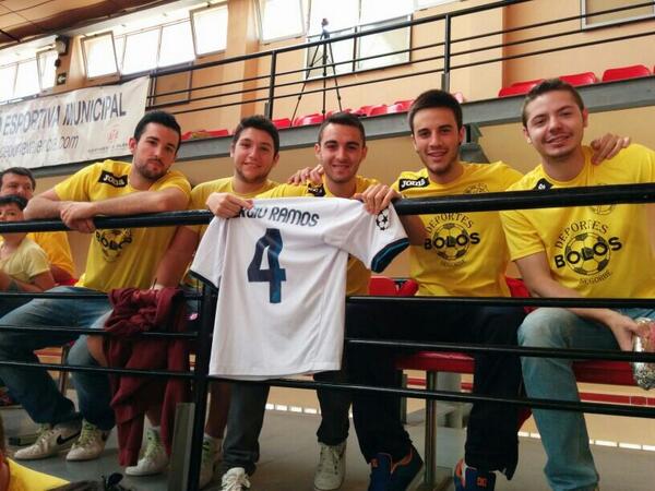 tachuela92's tweet photo. Y #LosTachuelas no se perderán este partidazo, vamos @cdfs_segorbe http://t.co/yaDs1pY6DQ