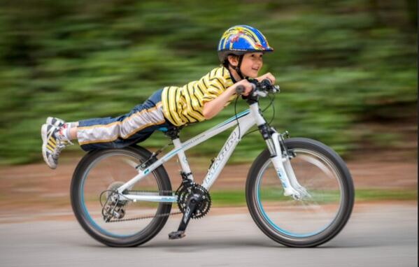 parozpls's tweet photo. On ma way 2 fuk ur bich http://t.co/4f9rl0bBRP