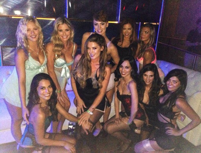 RIGHT NOW at Midsummer's at @MountAiryCasino with my #Playmate sisters! 
@Crystalmccahil @RPomplun  
@Playboy