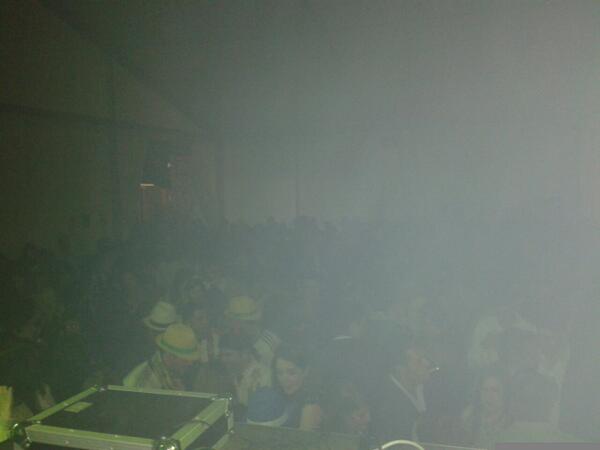 MusicSensation1's tweet photo. AMANECE EN LA CARPA Y ESK CADA AÑO VAMOS A MAS http://t.co/mCXLNL9yM6