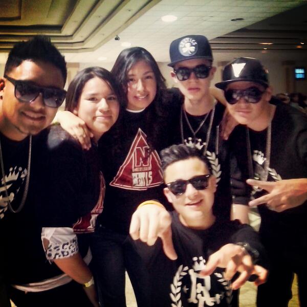 mariana45715151's tweet photo. Pues a ellos los amo aunque falto @LandonTGL   @remeglz  @YeiserDNL  @AlsserMolina http://t.co/ZbgPreZ5gt