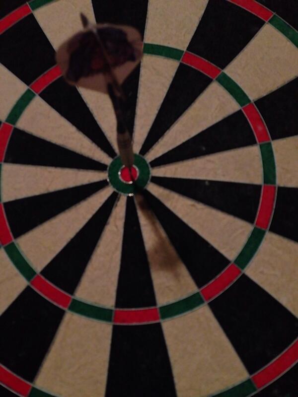 laur3nk3an3's tweet image. I did that #practicallyfamous autographs #later