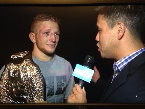 BryanMayTV's tweet photo. That just happened #UFC173 @TJDillashaw @YamsNews10 http://t.co/nEvQHGirBG
