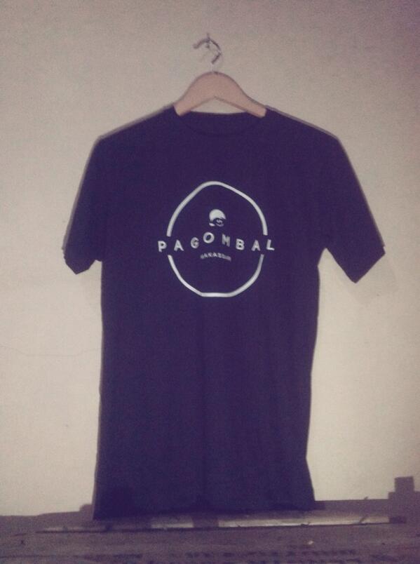 MKSSRAPPAREL's tweet photo. Yang mau t-shirtnya @pagombal_ IDR 100K bisa langsung mention saja. Langsung diantar. \m/ http://t.co/x7RqovvnnU