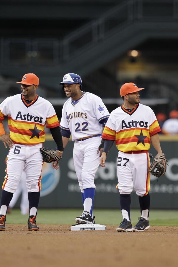 sportslogosnet's tweet photo. Astros/M's wear 1979 throwbacks @Mariners: Photos from Turn Back the Clock Night: http://t.co/68AhbIDmHi #Mariners79 http://t.co/Q1MXSHgaf4