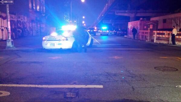 ShomrimDispatch's tweet photo. Shomrim &amp; PD got 1 under for spraying graffiti at Berry &amp; South 5. Great job. http://t.co/2yC7vWKXqs