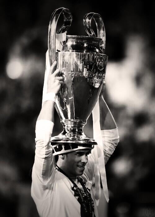 RijalFs's tweet photo. Congrats GB, Luka Modric, Real Madrid, Kapecretan. http://t.co/iXUnm48c03