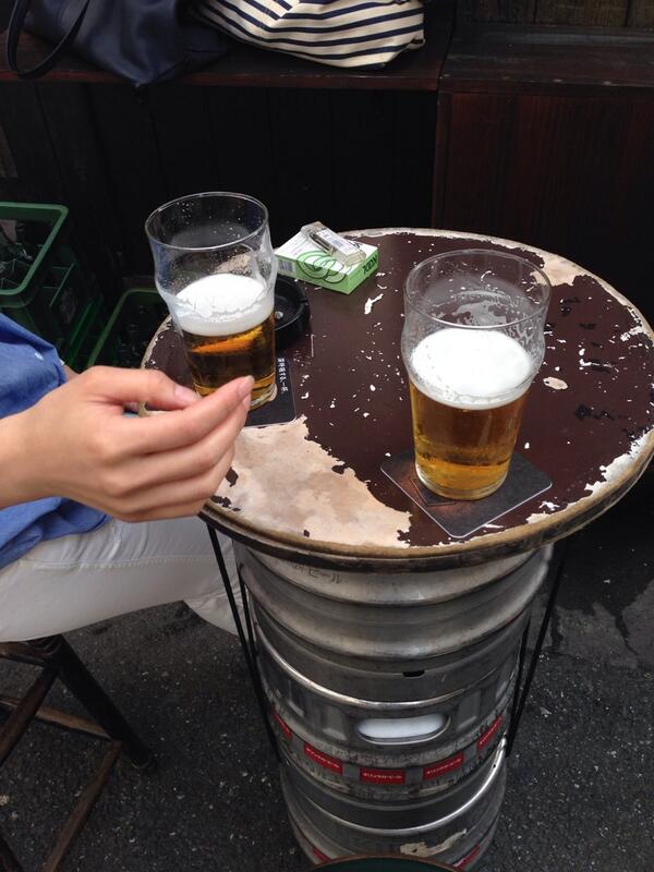 jp_con's tweet photo. カオスな3丁目で1pint。 http://t.co/fbHhfnfdhj