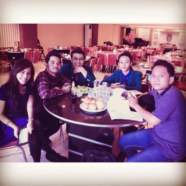 Seminar Nasional STIE PERBANAS 24 may 2014 with <a href="/Adriandhy/">FILM ✨NA WILLA✨ SEGERA DI BIOSKOP!</a> #breaktime #publicspeaking #comedian