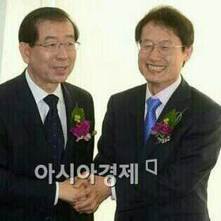 서울시 교육감에 출마한 조희연교수...

참여연대를 기획한 인물이자 오늘날 박원순 시장의  멘토입니다.